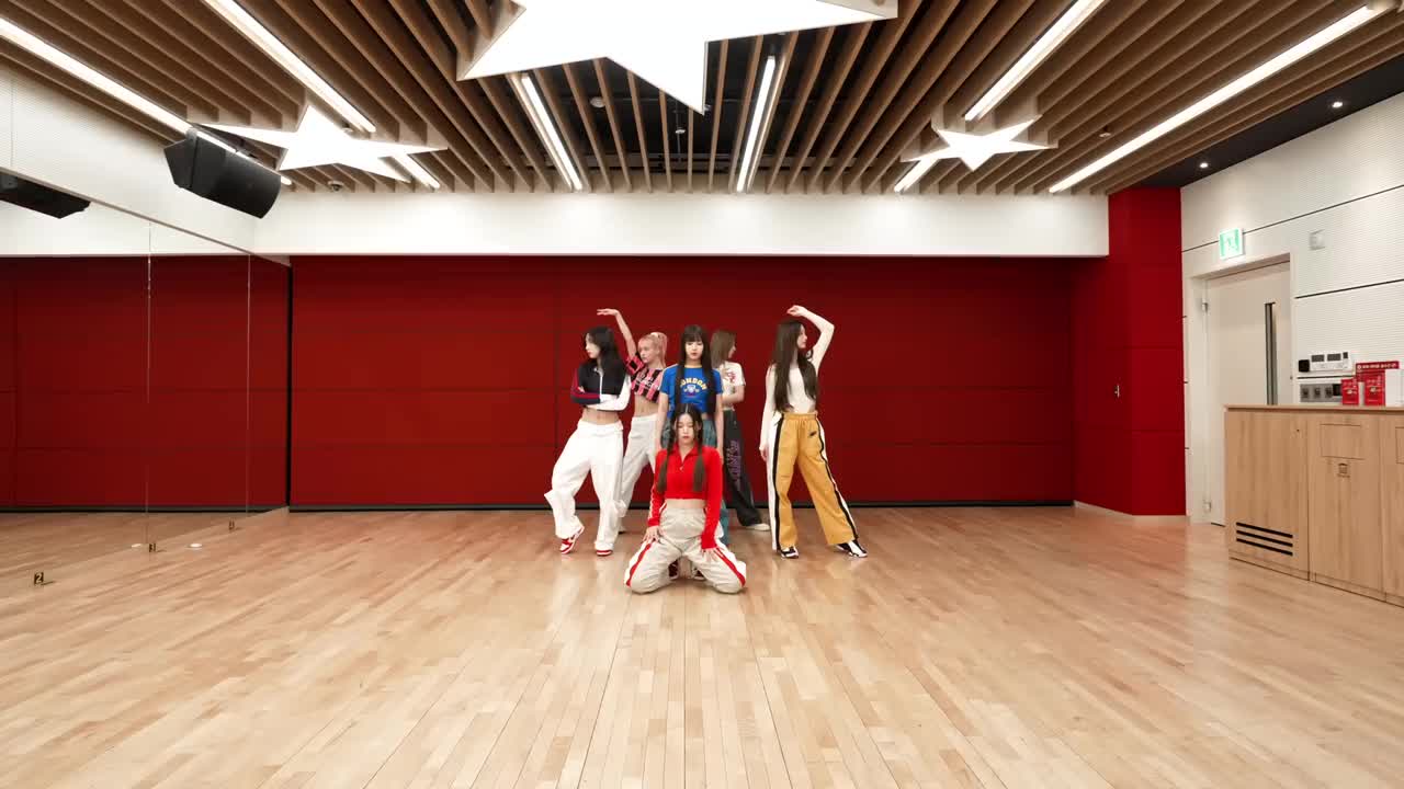 Love Me Like This Stage Practice