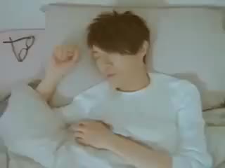 小小虫 《橙月》