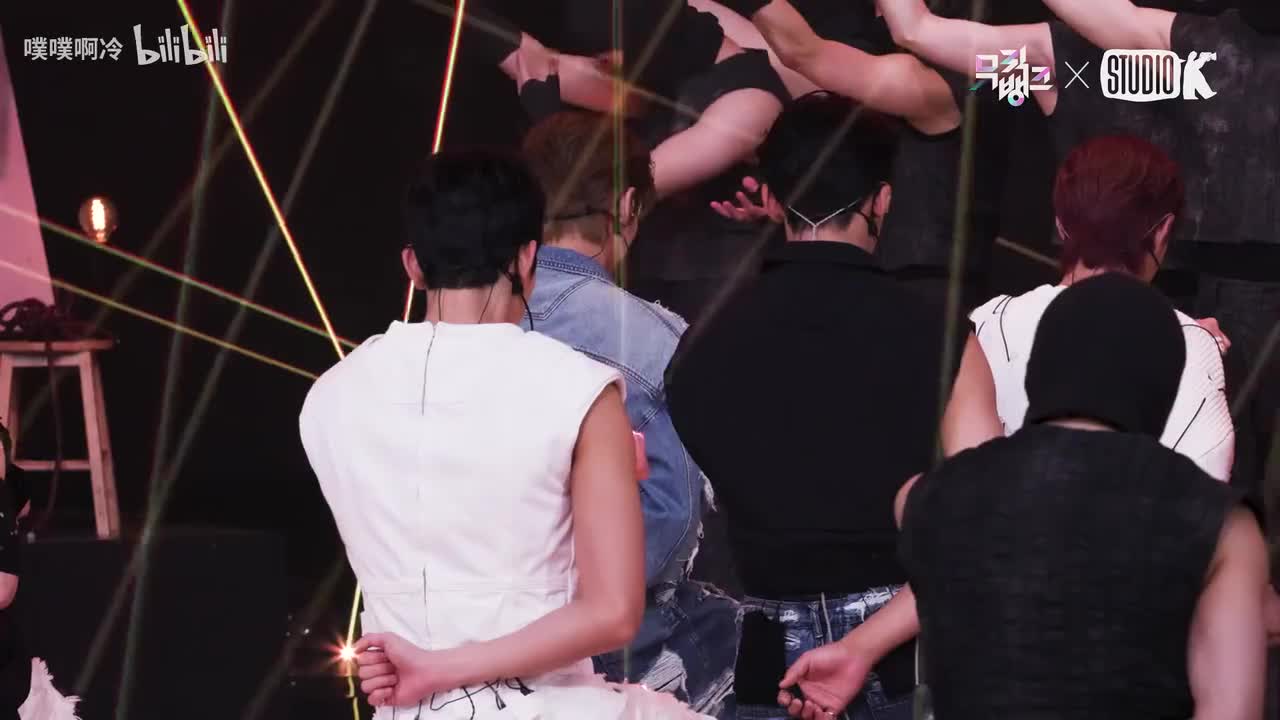 文俊辉横屏直拍