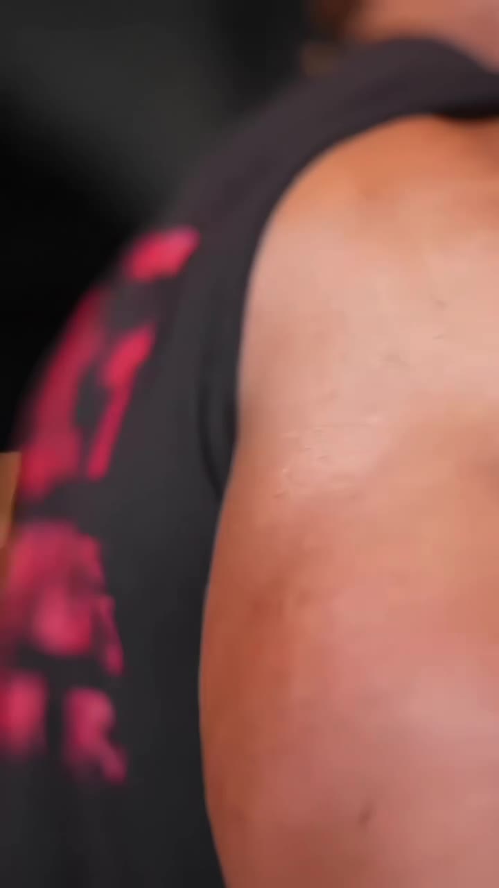 黑色背心（不妙）