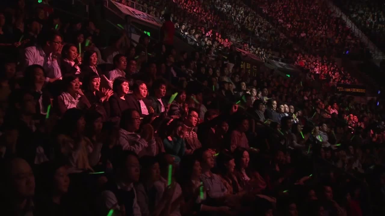 【4K60FPS】陈奕迅《黄金时代》神级现场！你回来你不回来
