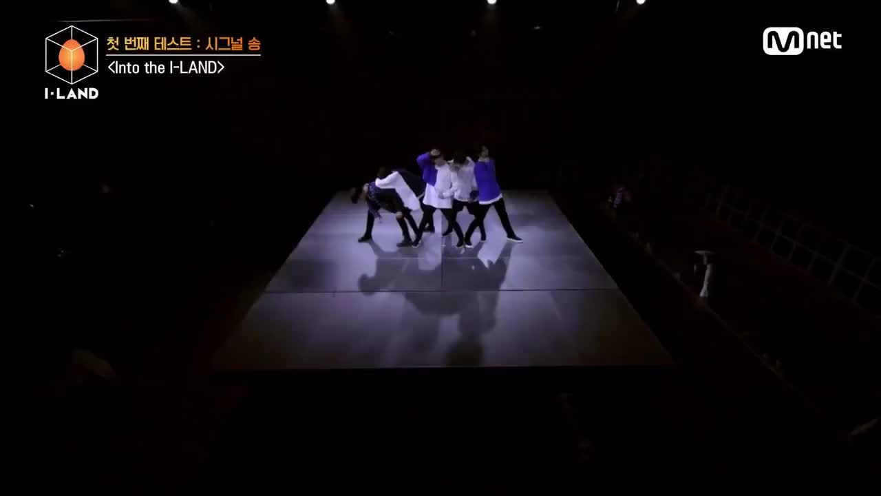 主题曲《Into the I-LAND》（I-LANDER）