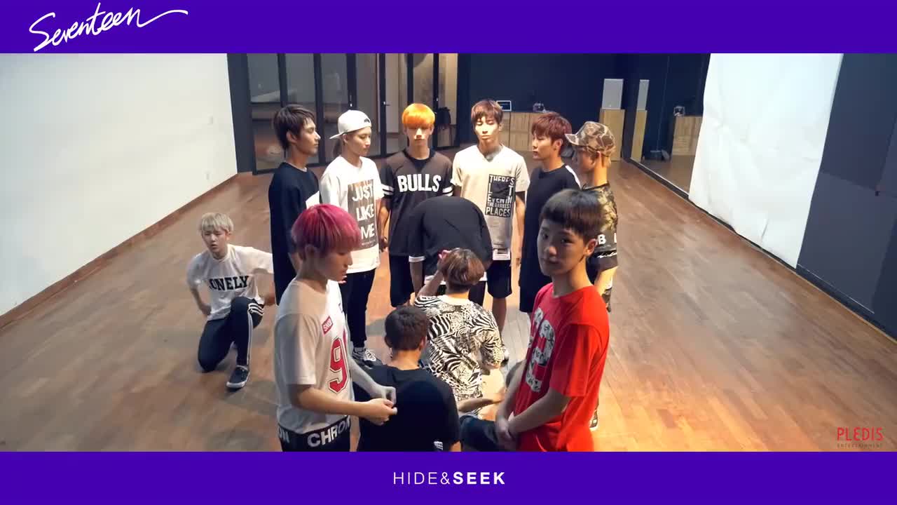 09SEVENTEEN-万岁 练习室(背影版)