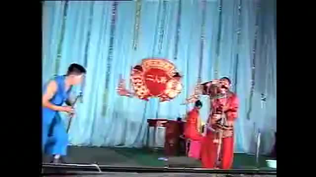 《二大妈探病》