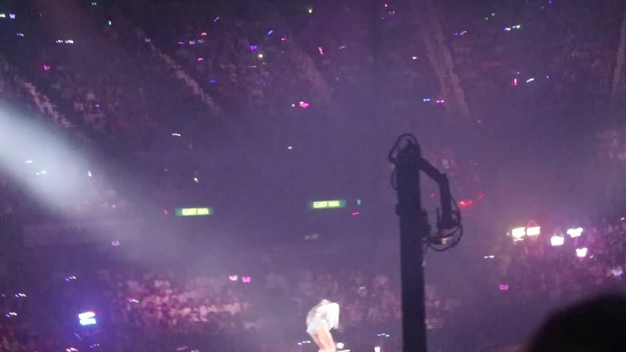 忽然之间（原唱：莫文蔚）@2019-07-24 郑秀文「Follow Mi」演唱会