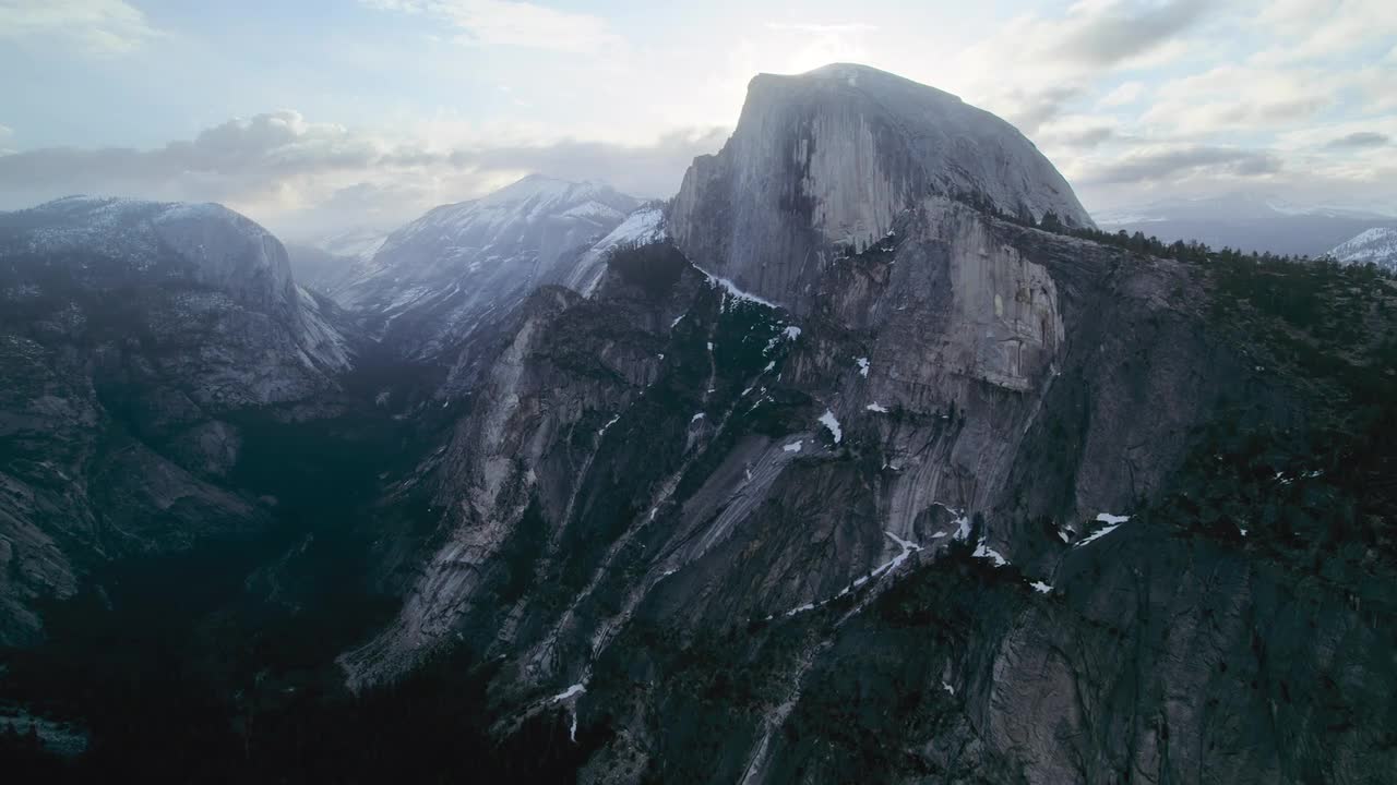 优胜美地轮廓线