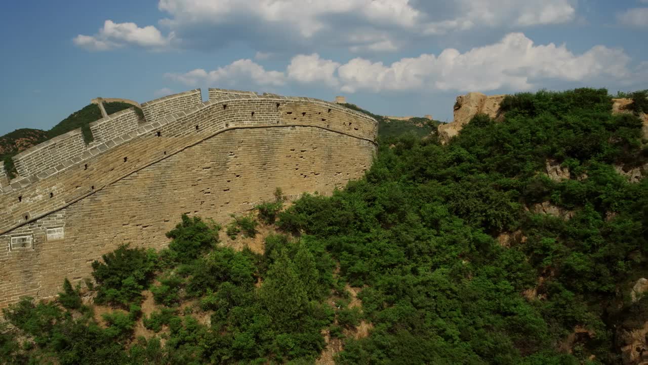 日光下的中国长城