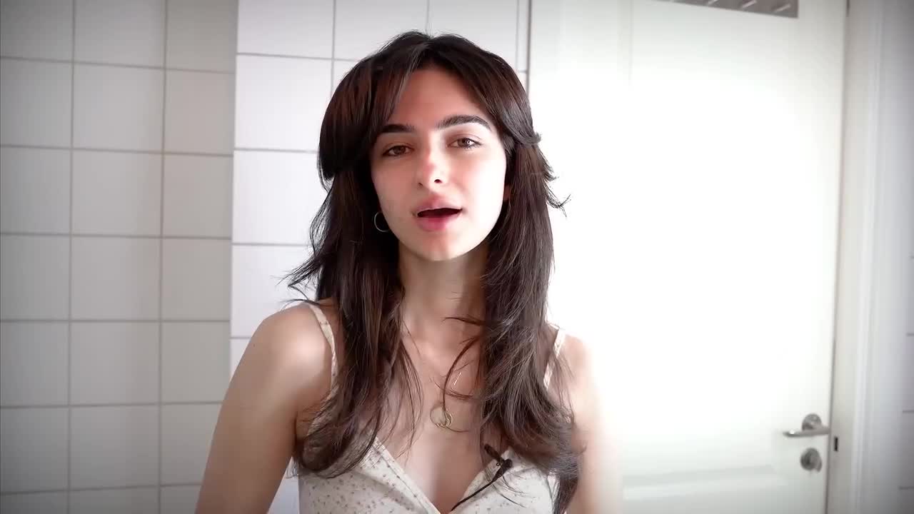 112. Lana Blakely's Secrets to Simple Skin Care and Effortless Makeup