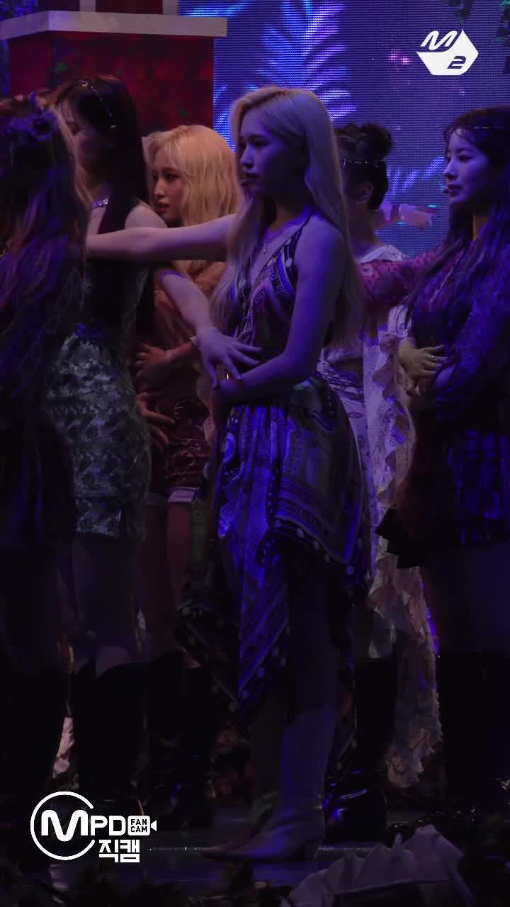 205万/MORE & MORE竖版/200604/MCD