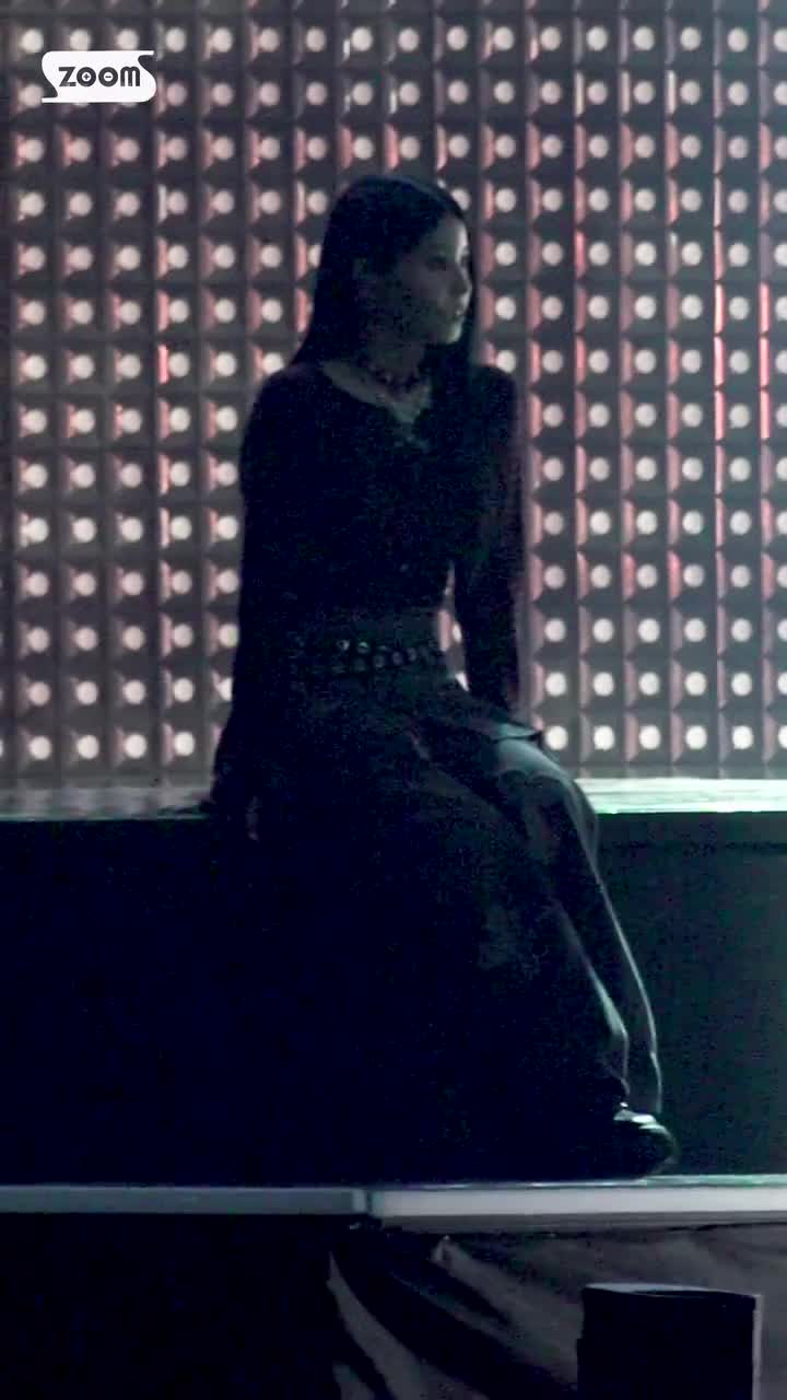 231225 Funky Glitter Christmas+LOVE ME LIKE THIS 歌谣大战