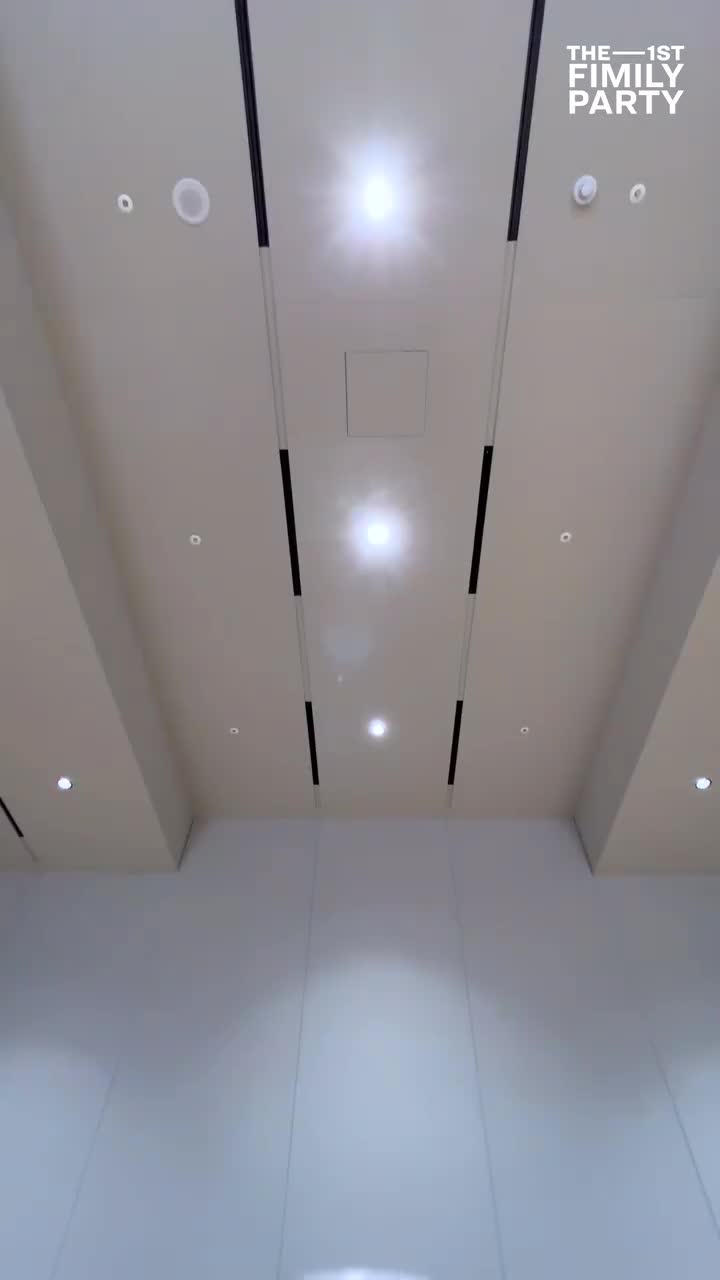 Blue Flame (Vertical Moving ver.)