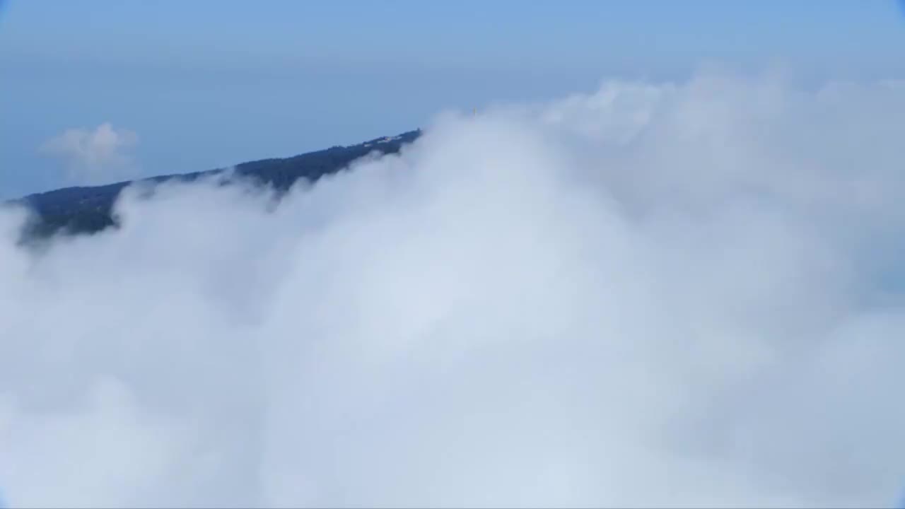 25、云海中的峨眉 Amazing China-Mount Emei in the Sea of Clouds