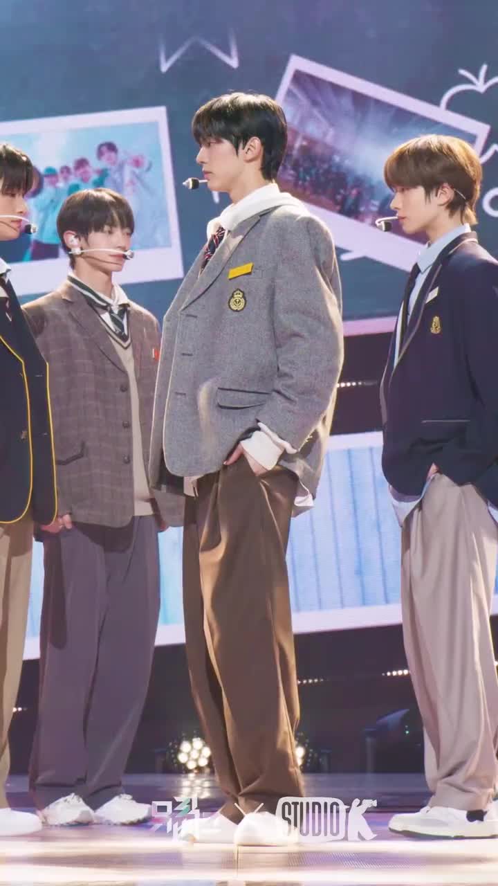 plot twist 240216 DOHOON竖版