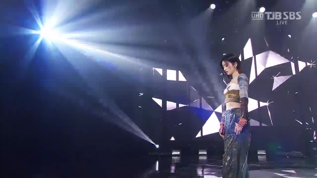 240303 SBS UHD Inkigayo Diamond