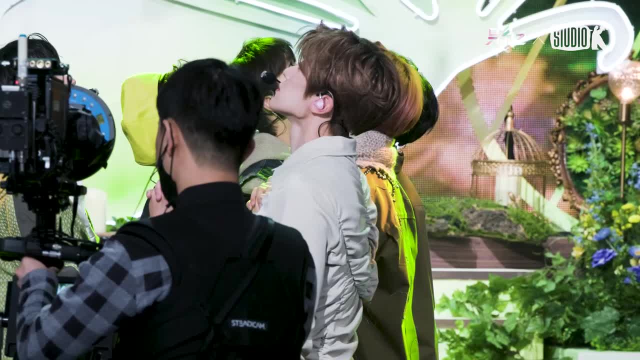 爱神丘比特射出爱神之箭 Ⅰ YUSHI 'WISH'横版直拍 @Music Bank