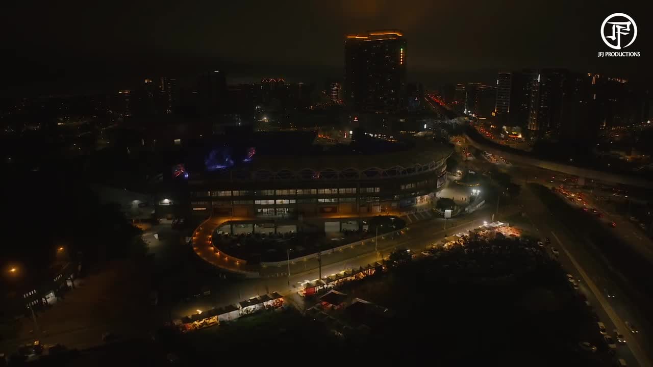 22.12.3 “爱人错过＋背对背拥抱”（台北站with告五人）