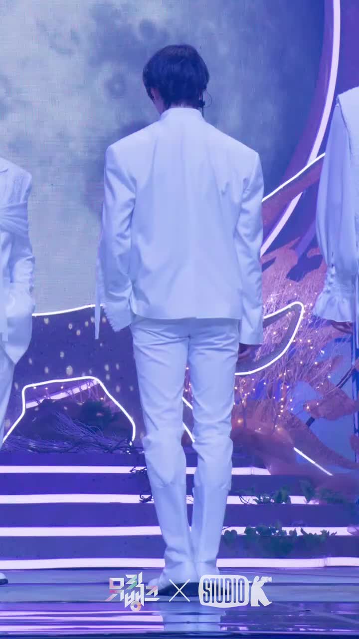 崔杋圭（竖拍）