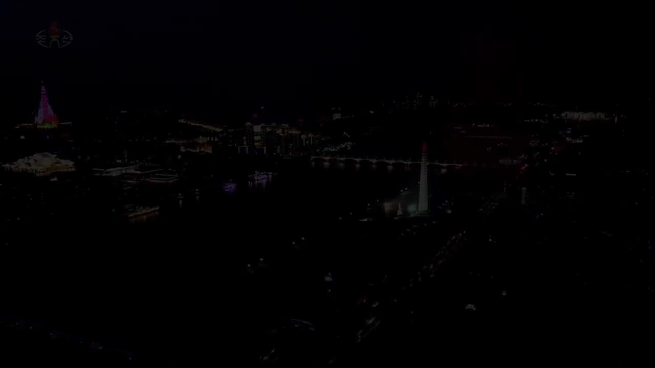 2023朝鲜人民军创建75周年阅兵式 人民演员金玉珠主唱 功勋伴唱（包括国旗入场）