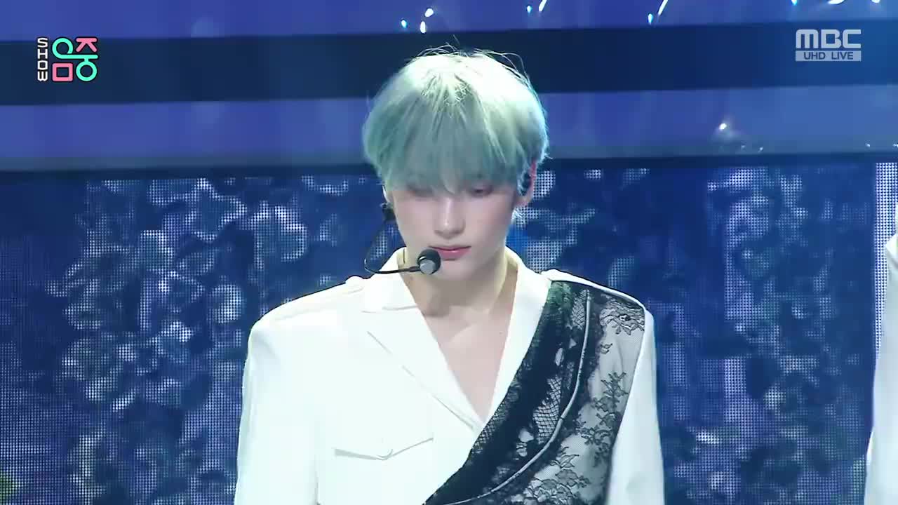 240413 MBC UHD Music Core TXT - Deja Vu