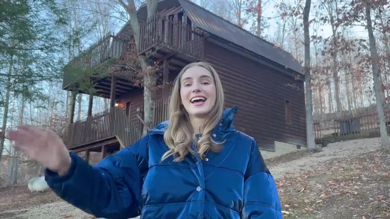 19. CABIN House Tour in English 🏠🪵