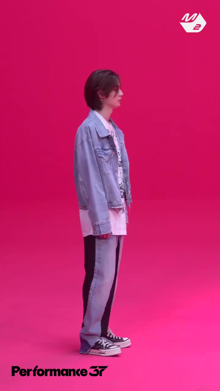 240508 l i f e i s c o o l l Performance37