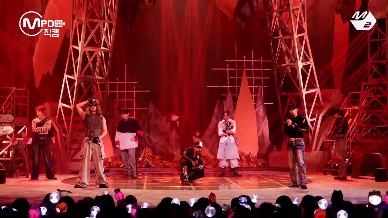 【4K全体直拍】《WORK》