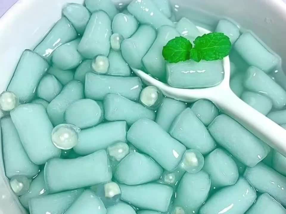 om nom nom asmr eatjng asmr