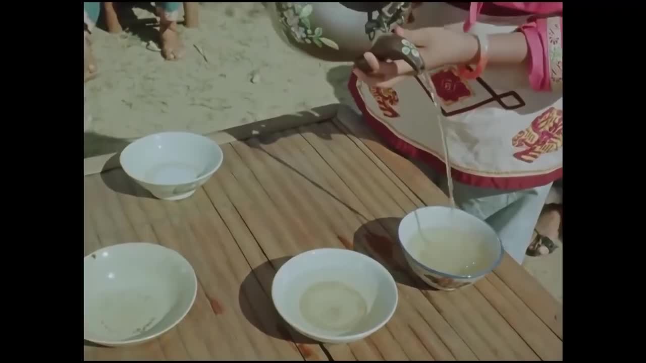 5.只有山歌敬亲人