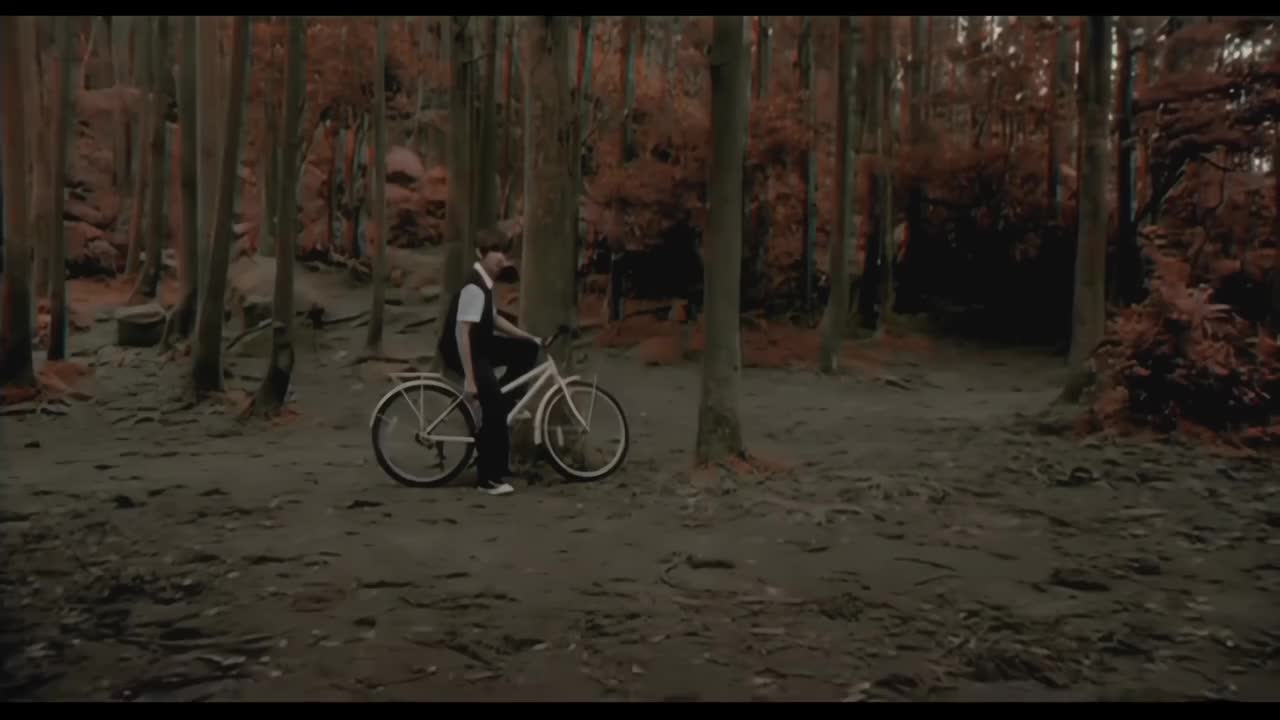 3. 【4K修复】林俊杰《我还想她》MV 「那一年，我的爱就停在那里」