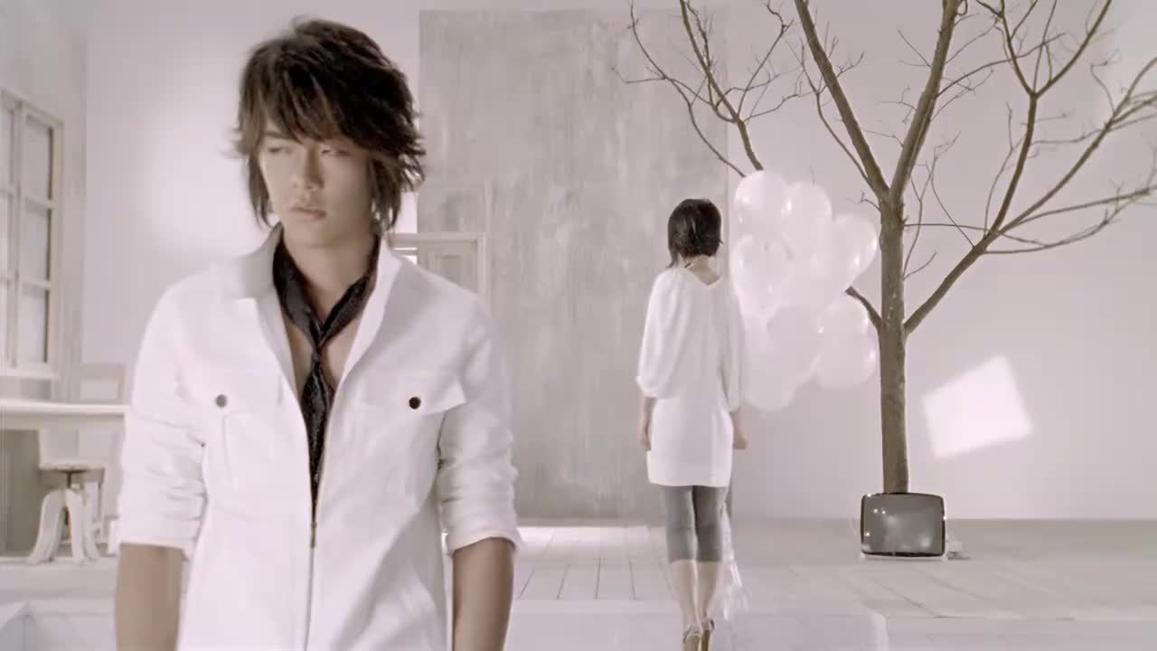 9. 【4K修复】S.H.E&飞轮海《谢谢你的温柔》MV 改编五月天经典歌曲，玩转音乐