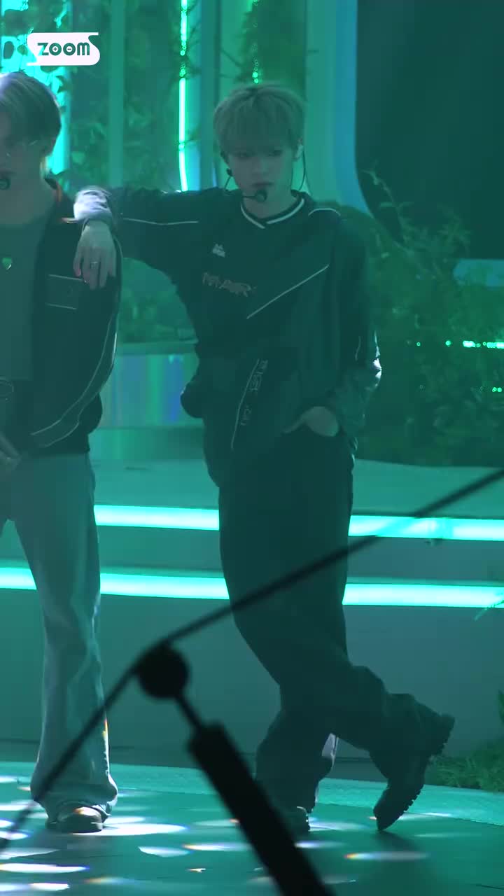 11.17 人歌 WIWY 钟辰乐直拍