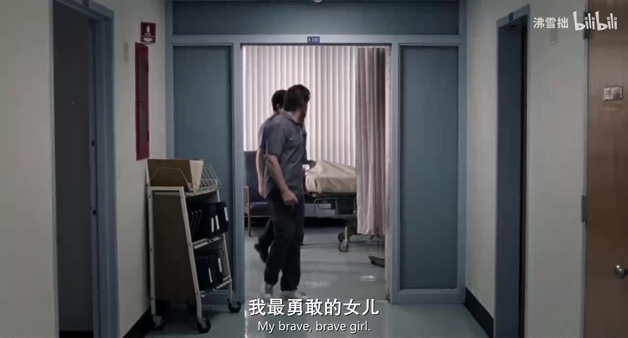 29-2【蓝灰色T恤】和爸爸去看宝宝的路上 爸爸提议他们俩继续一起住