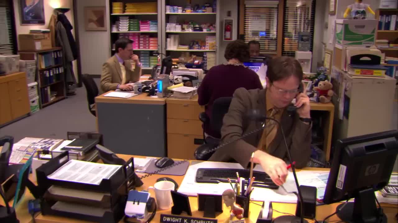 5-18.4 迈克尔像飞机上的电影