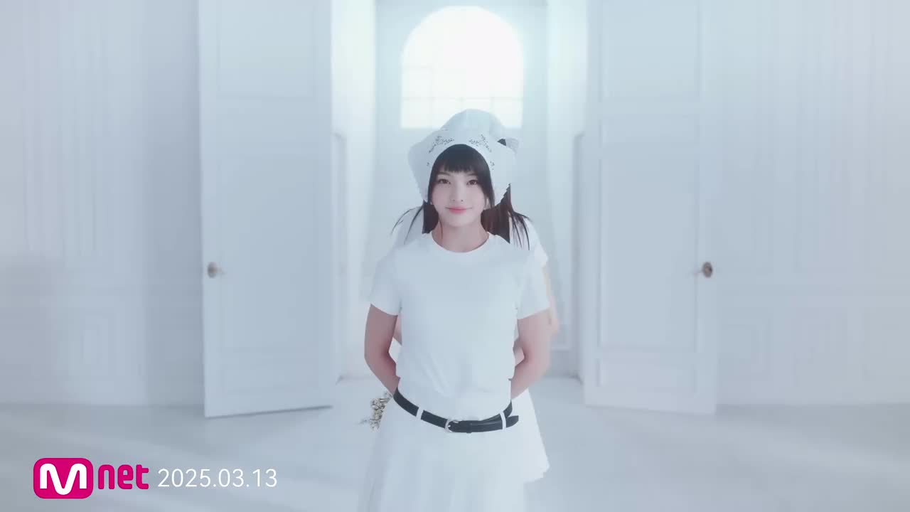 ILLIT - Almond Chocolate (Korean Performance Video)