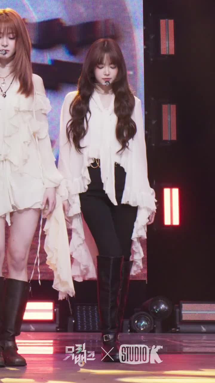 洪恩採 HONG EUNCHAE - HOT 竖版直拍