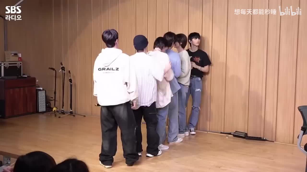 两点出逃live 230613