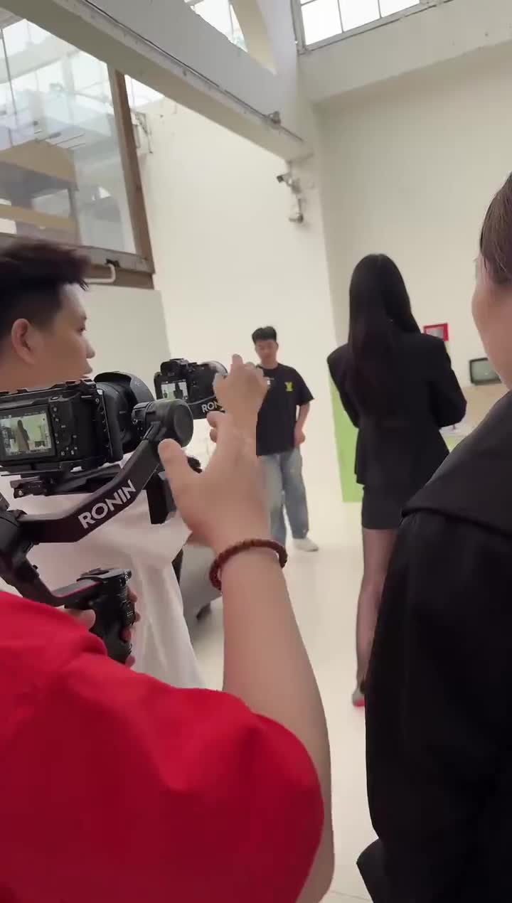 摄影师凯大[2025-04-10 16-02-52]-merged