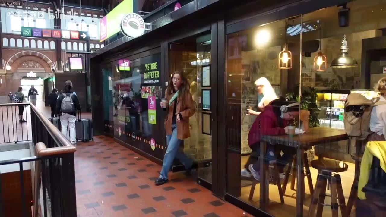 051-Girls trip to malmö thrifting & eating yummy food!!