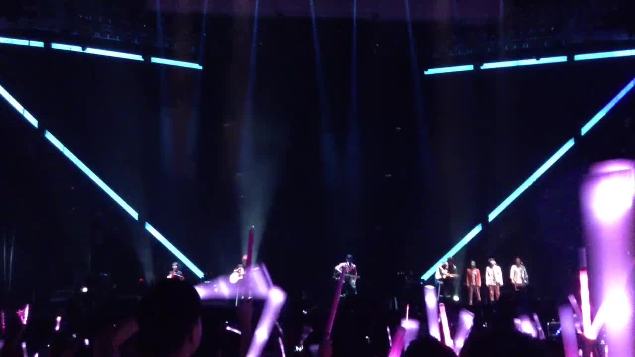 彩虹+轨迹+牛仔很忙+星晴+回到过去+完美主义+乔克叔叔+晴天