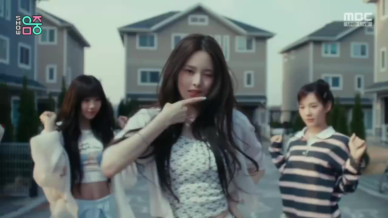 250614 MBC UHD Music Core izna - BEEP