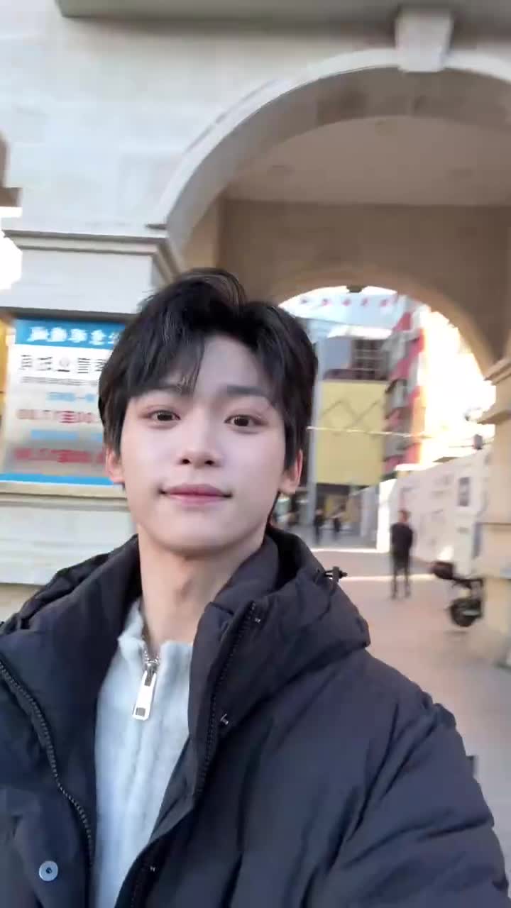 24.12.12 vlog.16☆逛了超有意思的潘家园，猜一下我近视多少度?