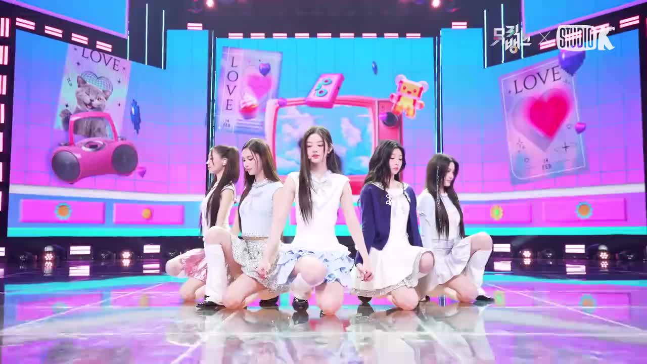 《音乐银行》一镜到底4K版 ILLIT《借来的猫》(Do the Dance) 4K 音乐银行 250704