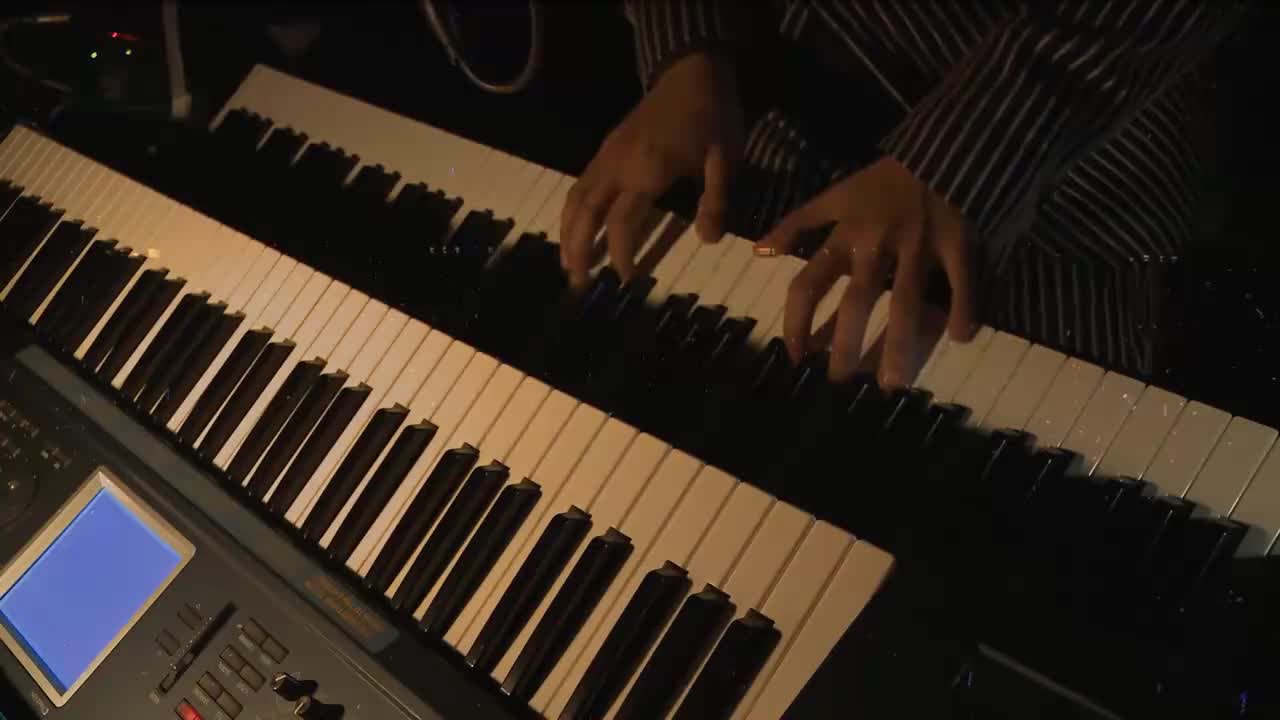 痛爱(Concert YY 黄伟文作品展 )