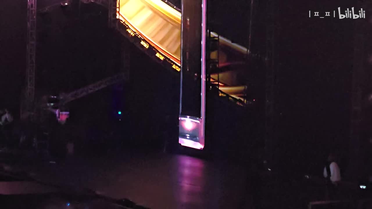 不哭+爱太空+我会好好的