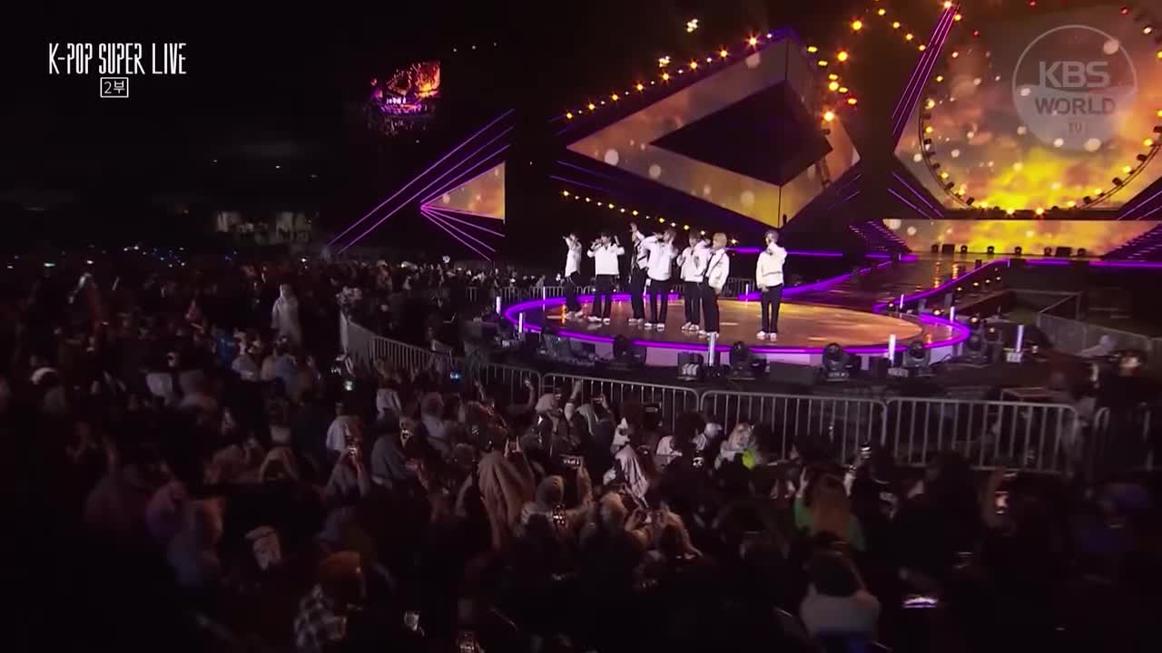 230430KBSWORLD顺毛校服