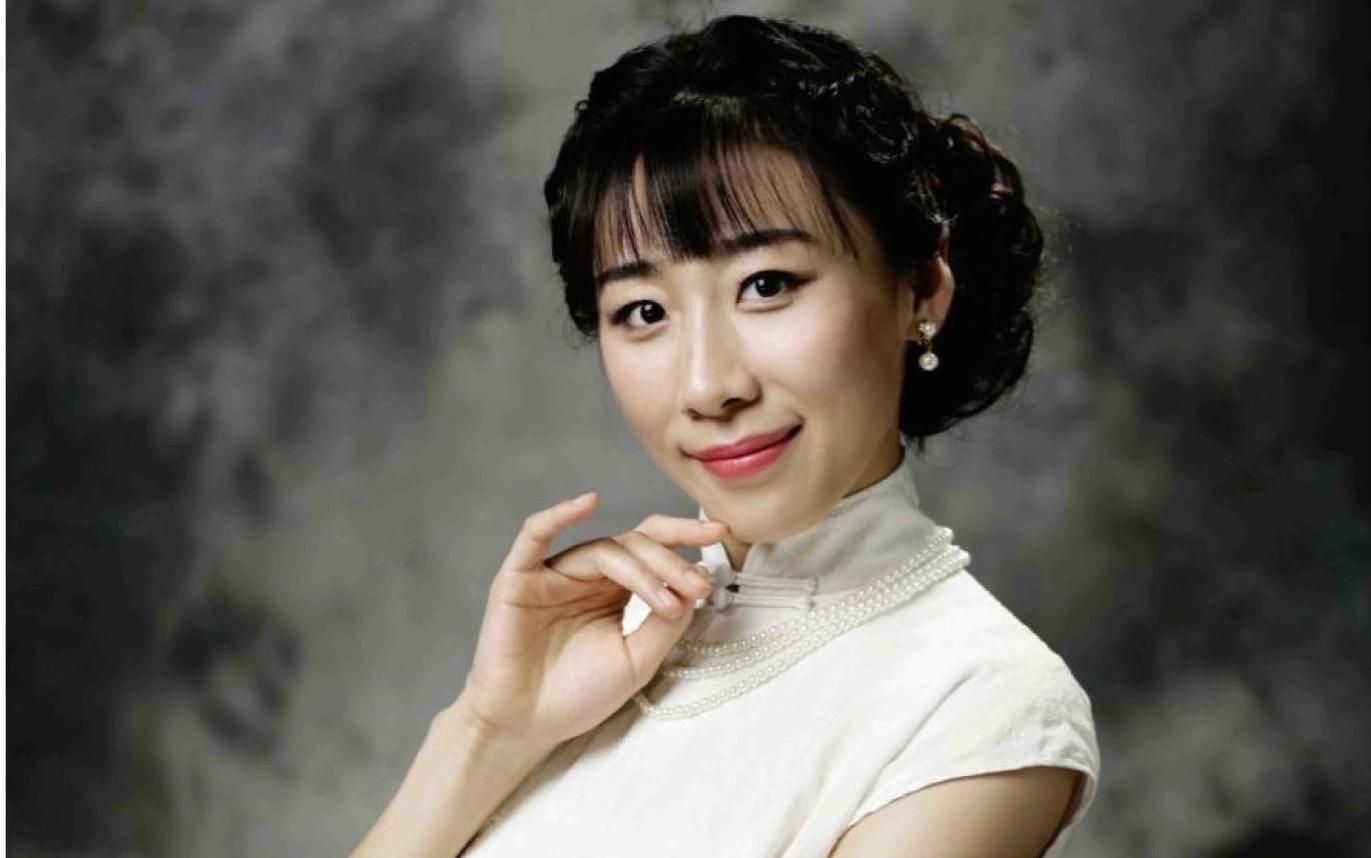 【影迷传声筒】开口唱歌耳朵就怀孕,拥有整容般演技,任素汐现场演绎