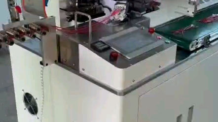 端子机 伺服款五线打端沾锡机,硅胶线,加装传送带,调试完成#线束设备