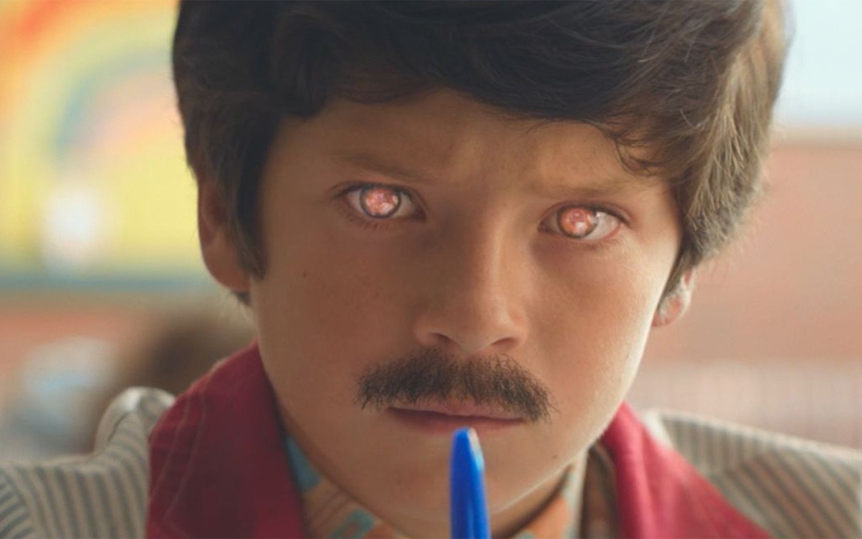 小男孩天生胡须茂盛,还拥有奇怪超能力,这能力每个男人都眼馋