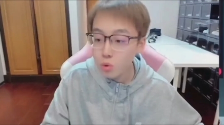 陈泽黑白争论小馋猫烤肉拌饭正确吃法