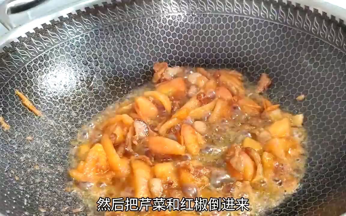 [图]把龙须面放锅里蒸一蒸，瞬间变美食，这种做法没见过，真是高手